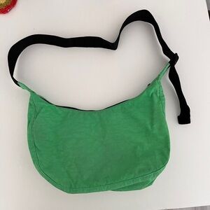 Baggu Medium Crescent Crossbody - Aloe